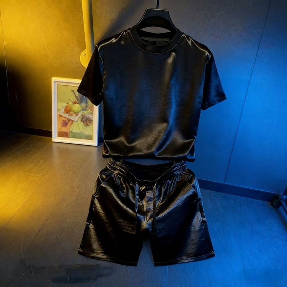 Men'S Fashion Color - ชุดเซ็ตเสื้อยืดแขนสั้นกางเกงขาสั้นสีพื้นสำหรับผู้ชาย ฤดูร้อน 2026 สไตล์อเมริกันเรโทร แฟชั่นทันสมัย สบายๆ